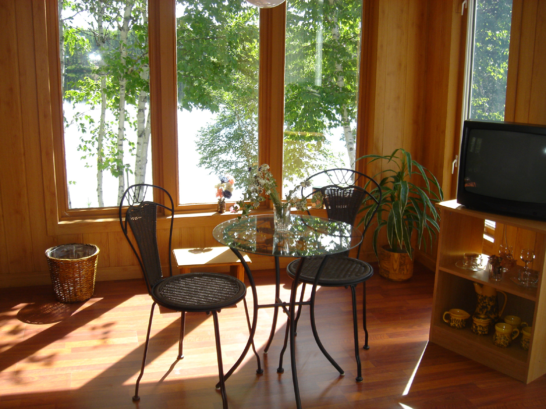 Chalet BORD DE L'EAU LacStJean à SainteMonique (LacSaintJean