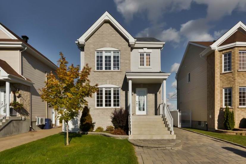 Magnifique maison familiale Duvernay Laval Montreal/CentreVille (Montréal)