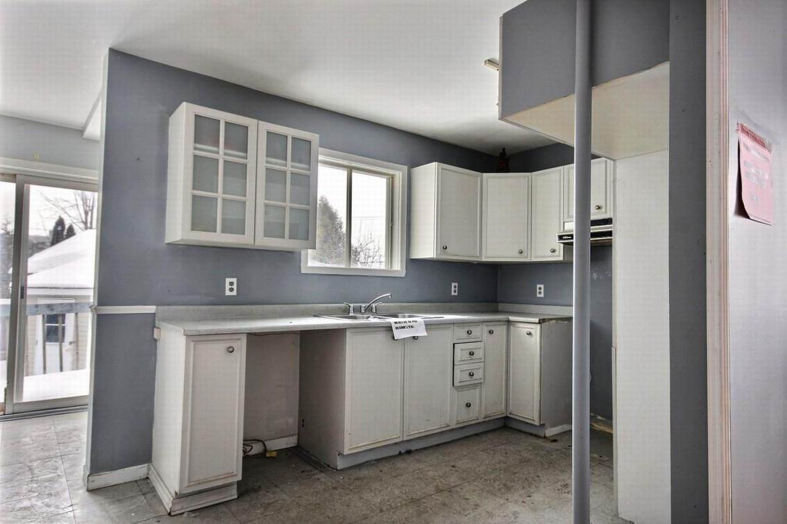 * REPRISE DE FINANCE * Duplex à rénover Montreal/CentreVille (Montréal)