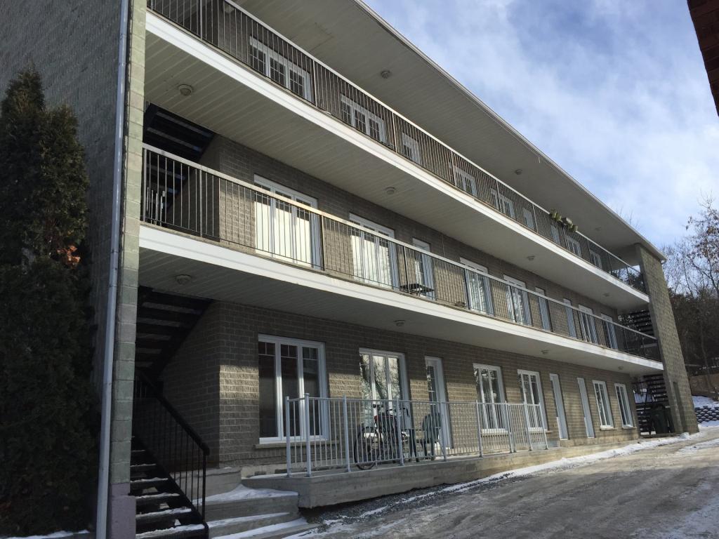 Multiplex 9 logements 4 1/2 à Sherbrooke Montreal/CentreVille (Montréal)