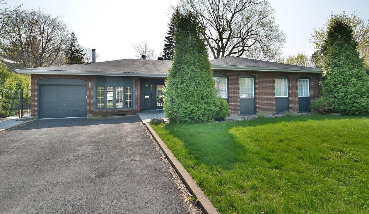 Superbe maison RARE entièrement rénovée Candiac Montreal/CentreVille