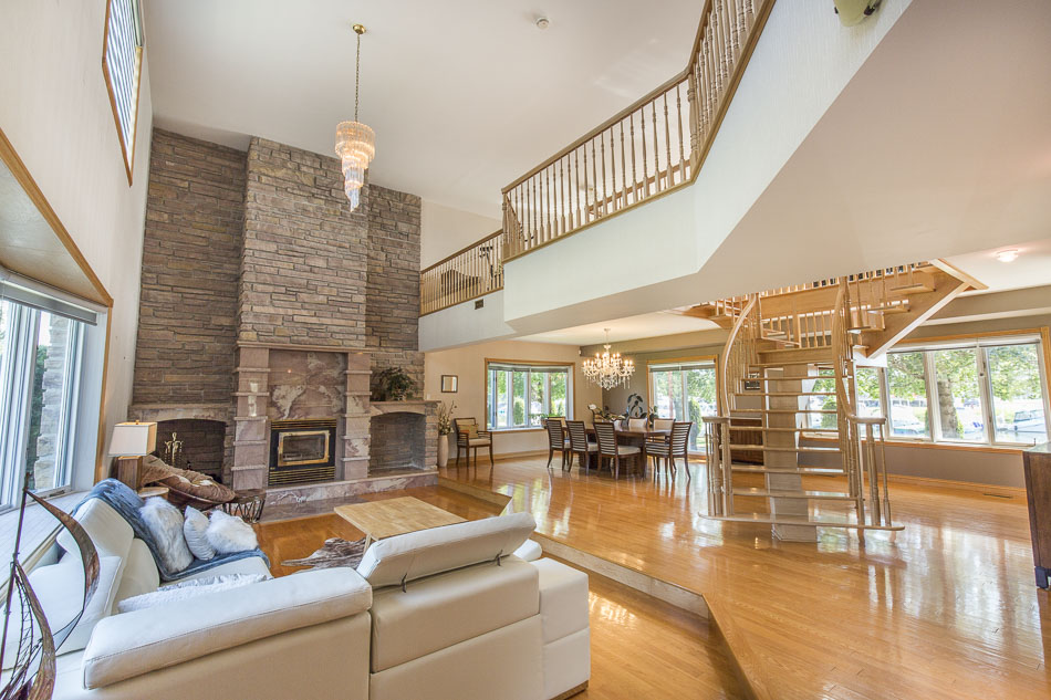 Maison de luxe riveraine StPauldel'ÎleauxNoix Montreal/Centre