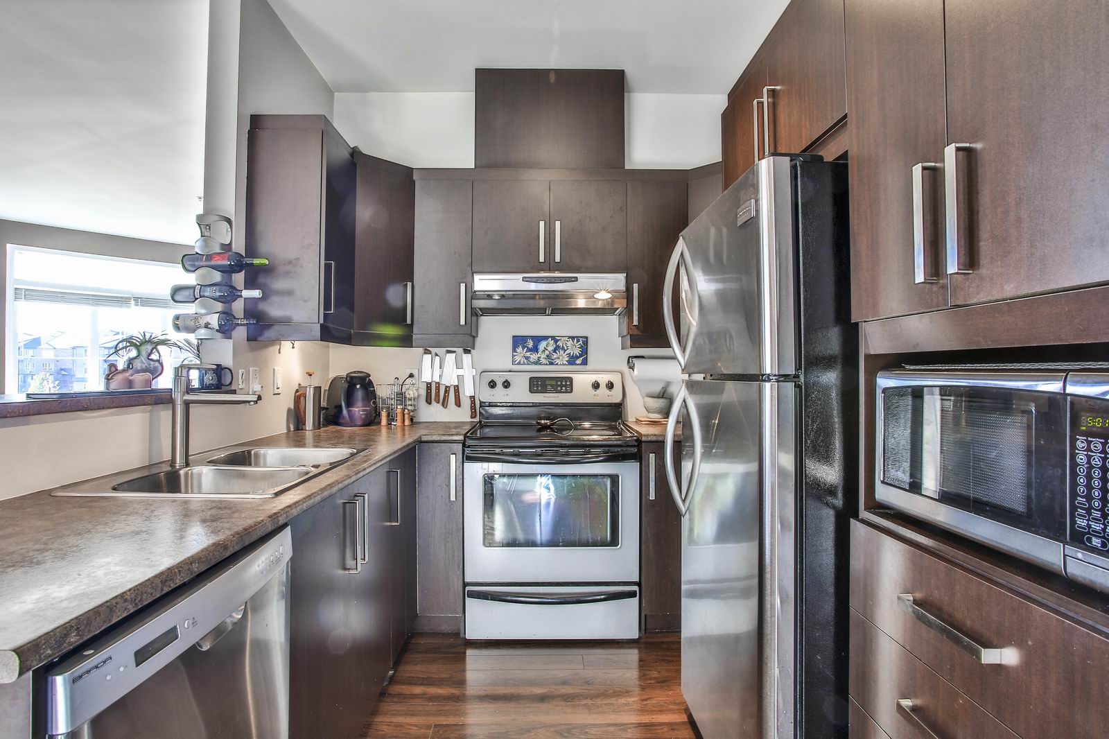 Superbe condo à proximité du DIX30 Brossard Montreal/CentreVille (Montréal)