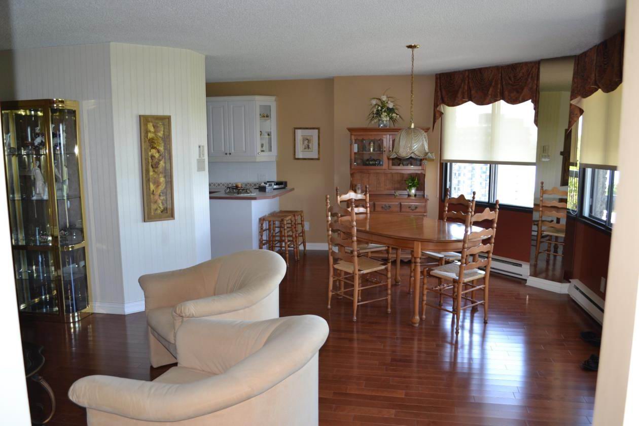 SUCCESSION Condo 3 chambres au dernier étage Duvernay Laval Montreal/CentreVille (Montréal)