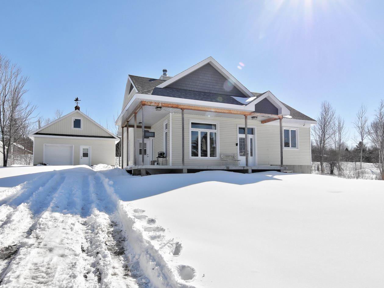 Splendide maison avec vue et accès au Lac Lovering à Magog Montreal/CentreVille (Montréal) Splendide maison avec vue et accès au Lac Lovering à Magog Montreal/CentreVille (Montréal)