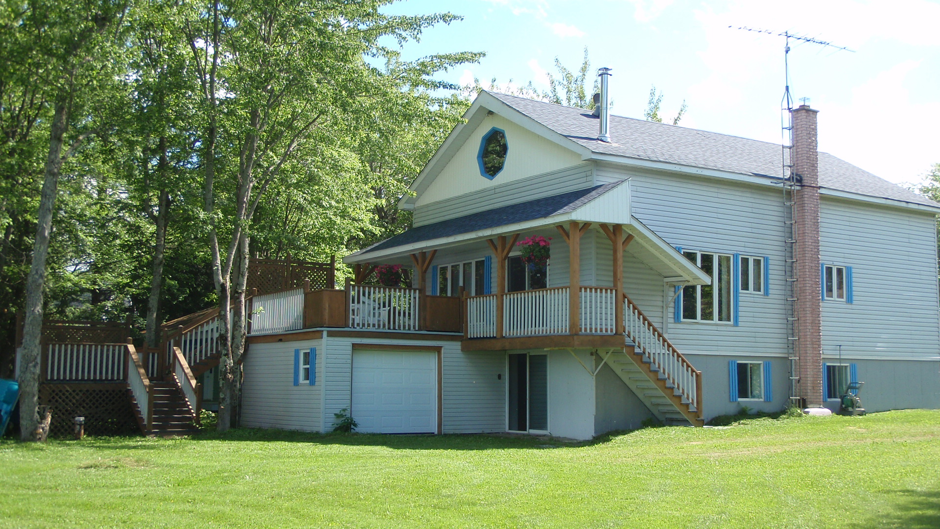 Chalet maison bord de l'eau lac Aylmer BeaulacGarthby (Chaudière