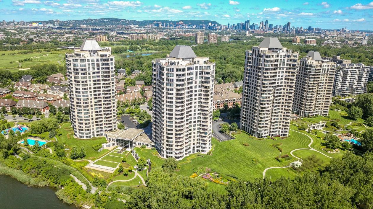 IledesSœurs Condo impeccable clé en main 2 cac 2 sdb Sommets I Montreal/CentreVille (Montréal)