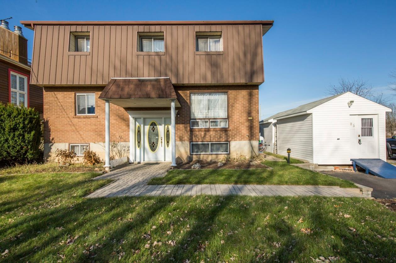 Maison au bord de l'eau StPauldel'ÎleauxNoix Montreal/CentreVille