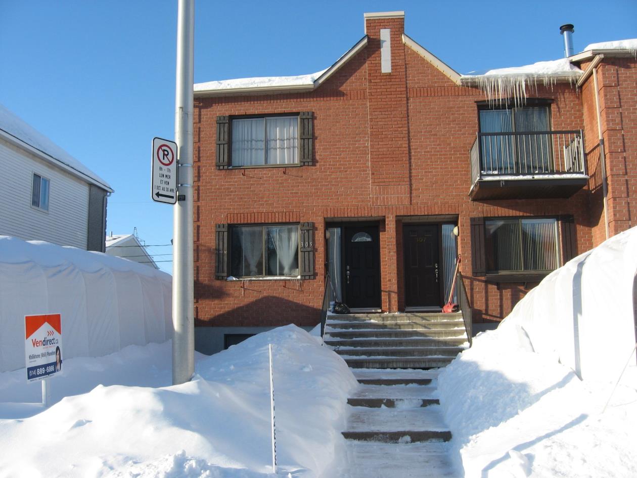 Jolie maison avec très grande salle familiale à Fabreville Montreal