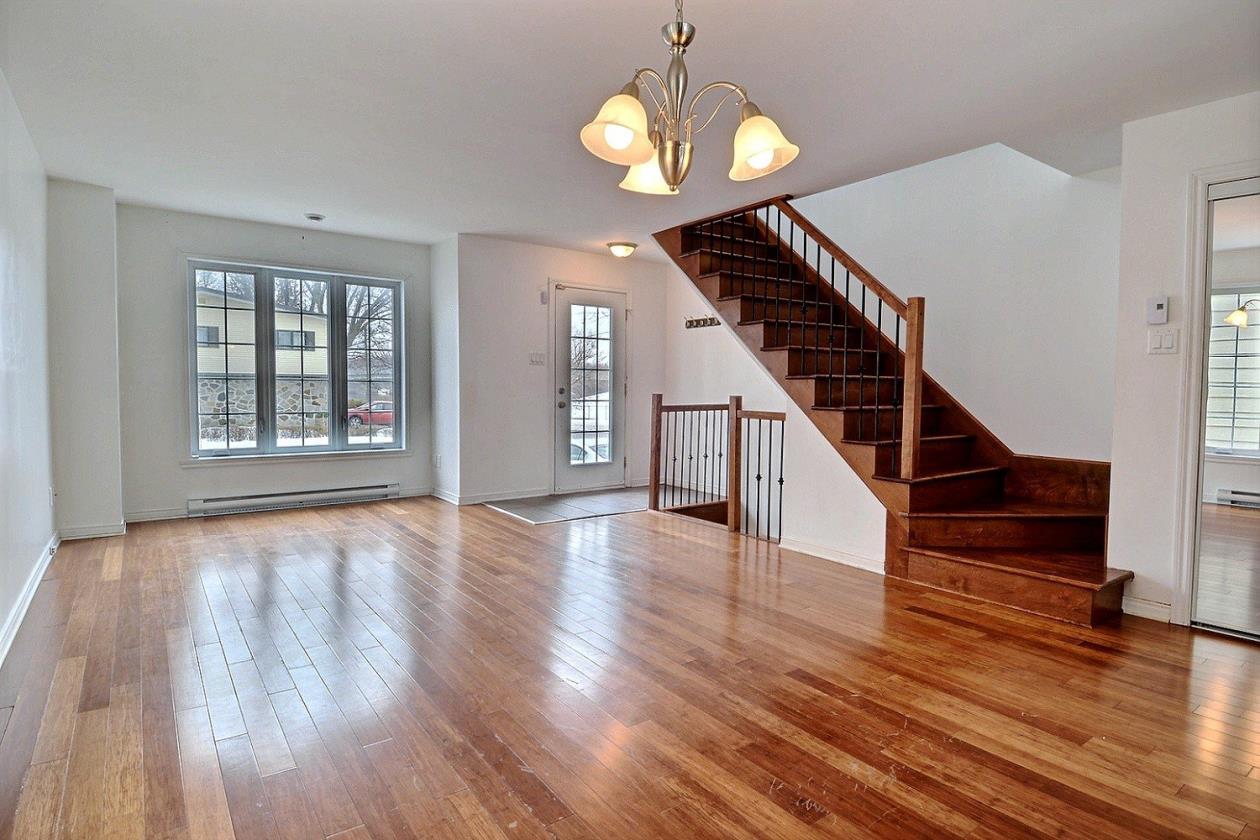 Duplex côte à côte de type semidétaché TRÈS RARE !! BoisdesFilion