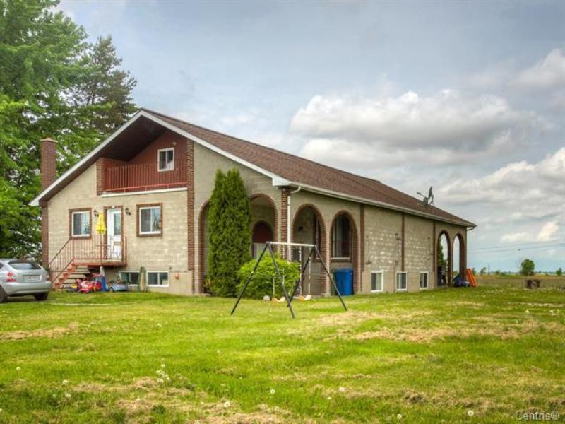 Triplex à vendre Lacolle (Montérégie)