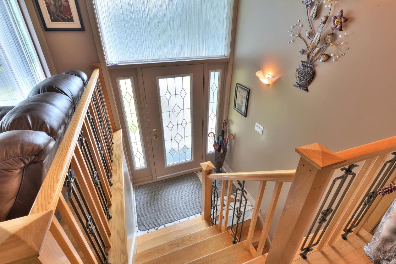 Charmante maison dans un croissant Tranquillité assurée Brossard