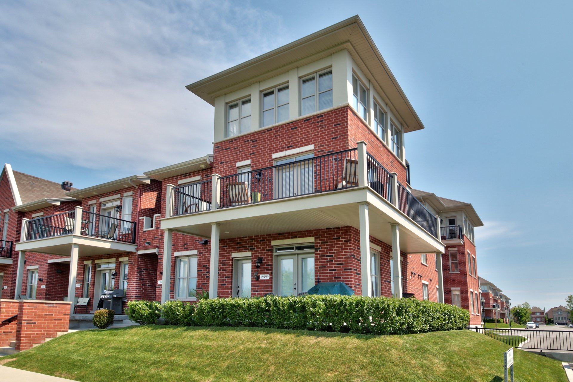 Condo type maison de ville Secteur de prestige Héritage Sur le lac