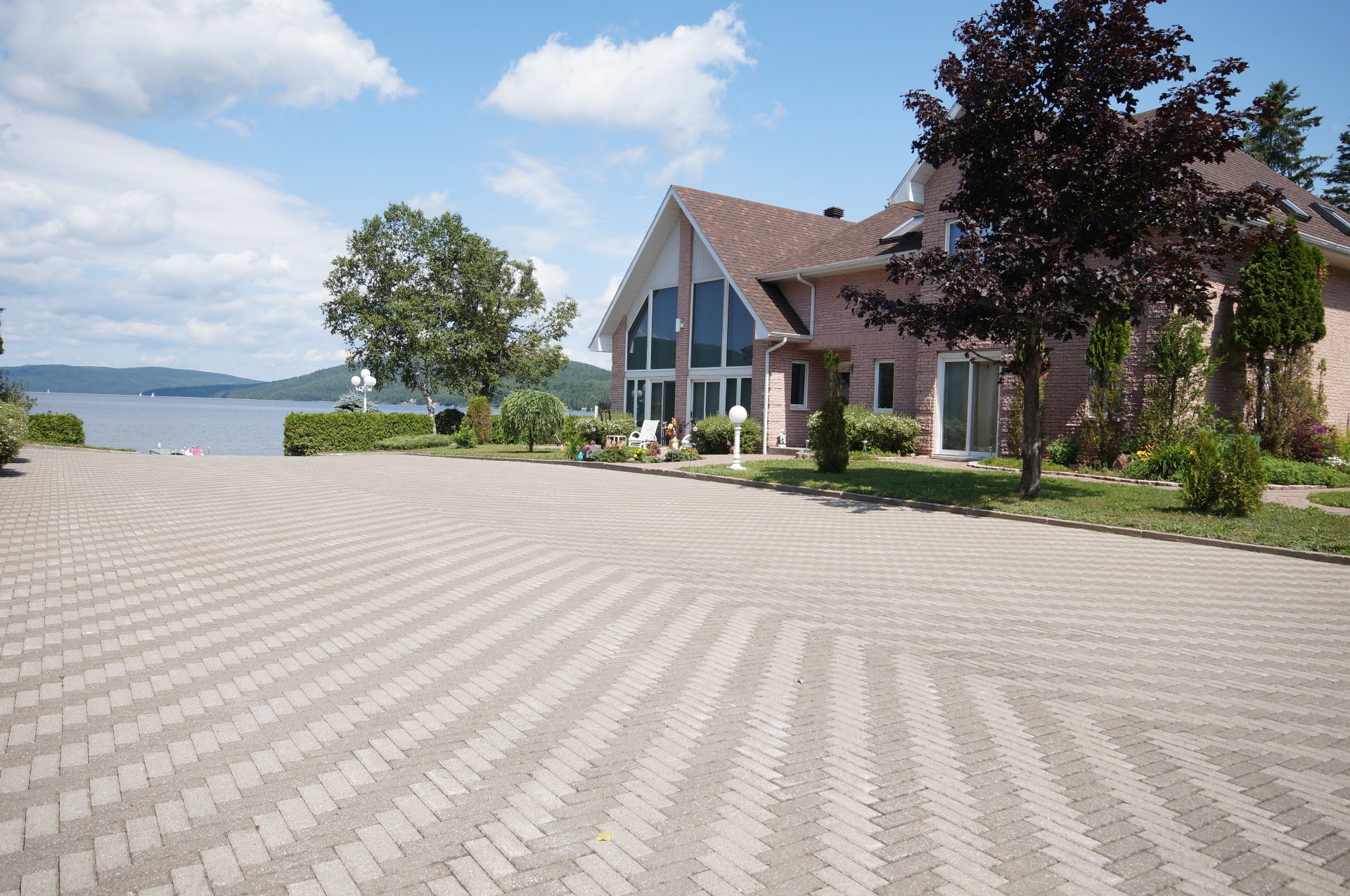 Magnifique maison haut gamme avec plage privée sur le Lac Témiscouata Montreal/CentreVille Magnifique maison haut gamme avec plage privée sur le Lac Témiscouata Montreal/CentreVille