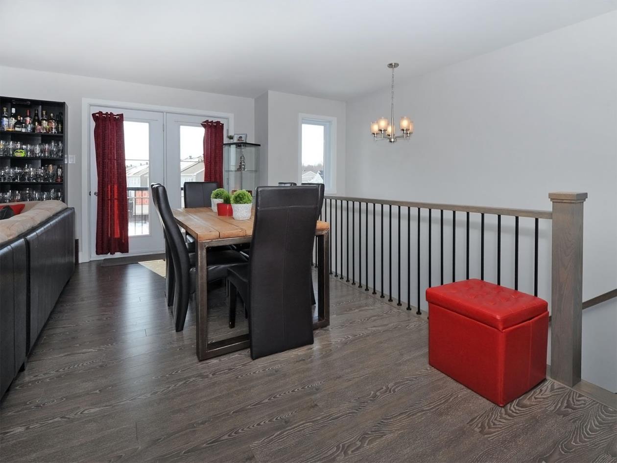 Condo 2 chambres 2014 Environnement paisible Les Coteaux Montreal