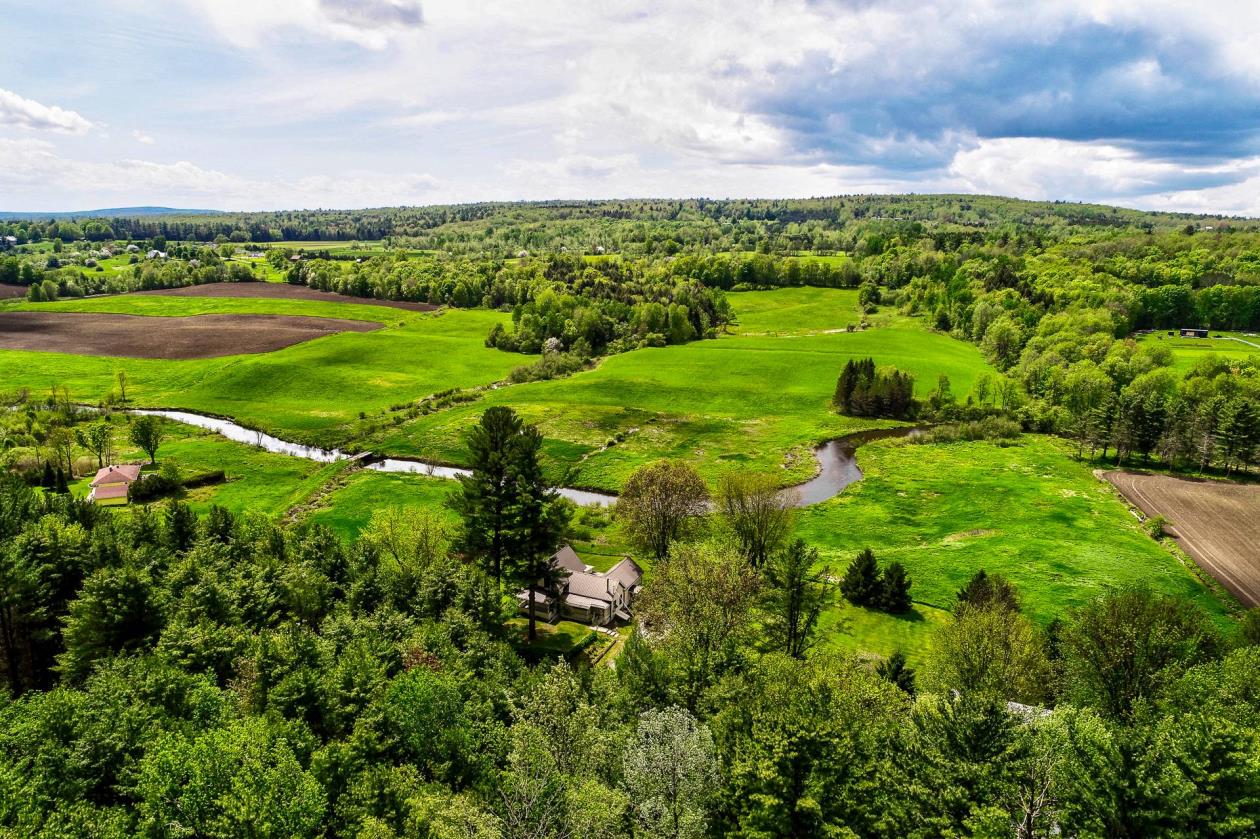 Havre de paix +100 acres proche de la frontière USA Frelighsburg