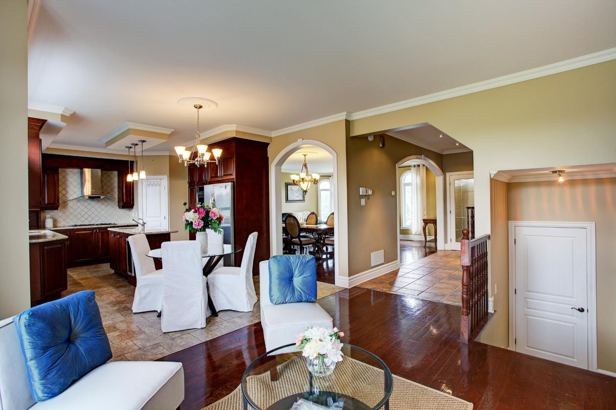 Maison de prestige à distance de marche du DIX30 Brossard Montreal/CentreVille (Montréal)