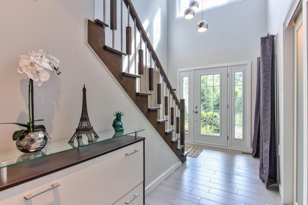 Magnifique et spacieuse propriété Saddlebrook StLazare Montreal/Centre