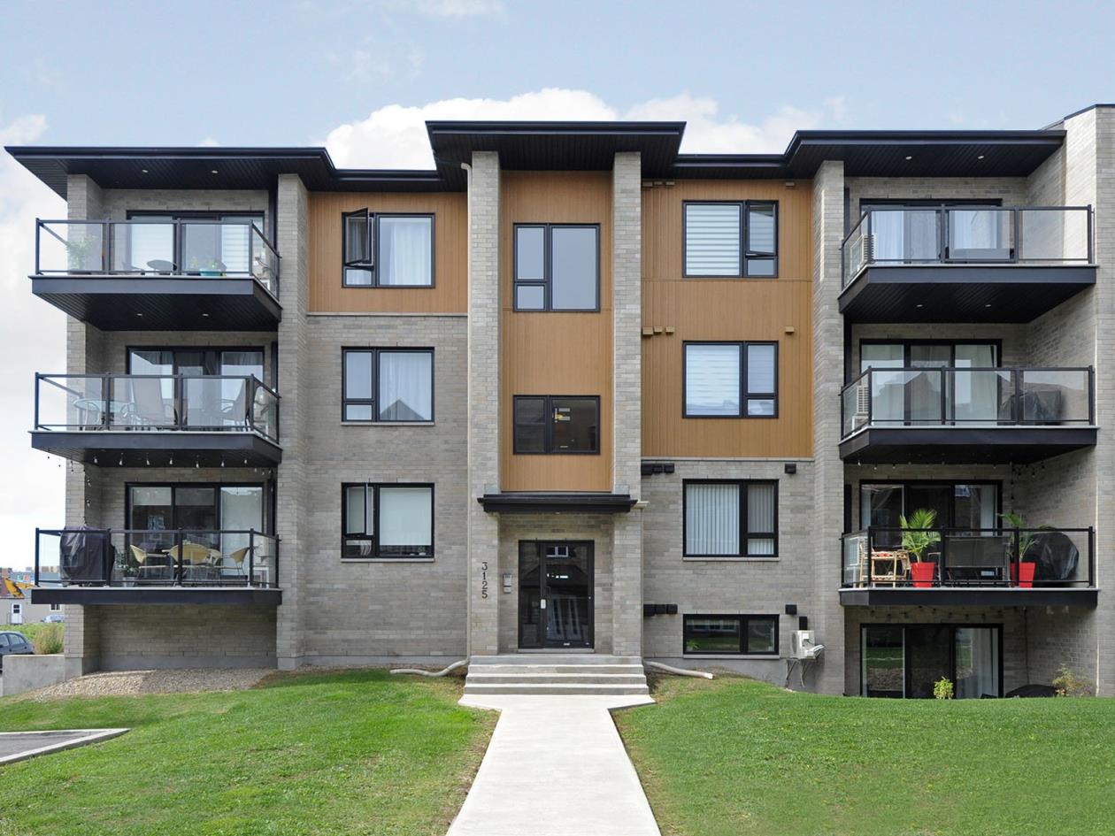 Condo moderne 2017 à proximité de la Gare de Vaudreuil Montreal/Centre