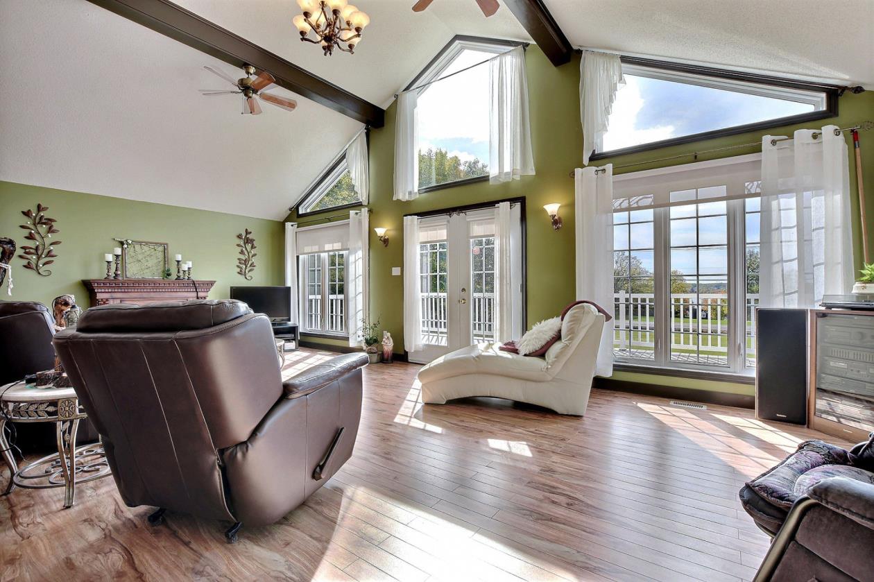 Maison de qualité supérieure GrenvillesurlaRouge Montreal/CentreVille