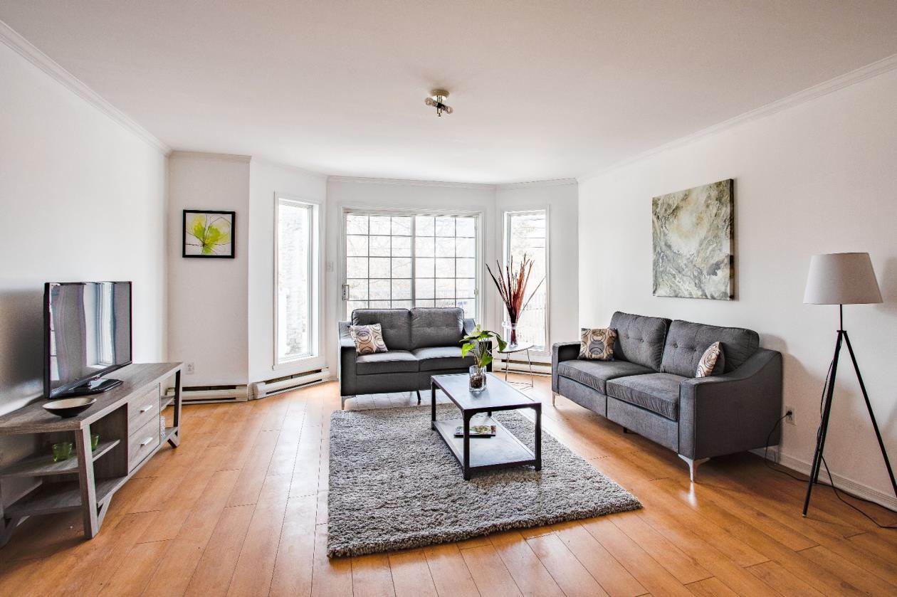 Grand condo 3 chambres à proximité de tout Cartierville Mtl Montreal