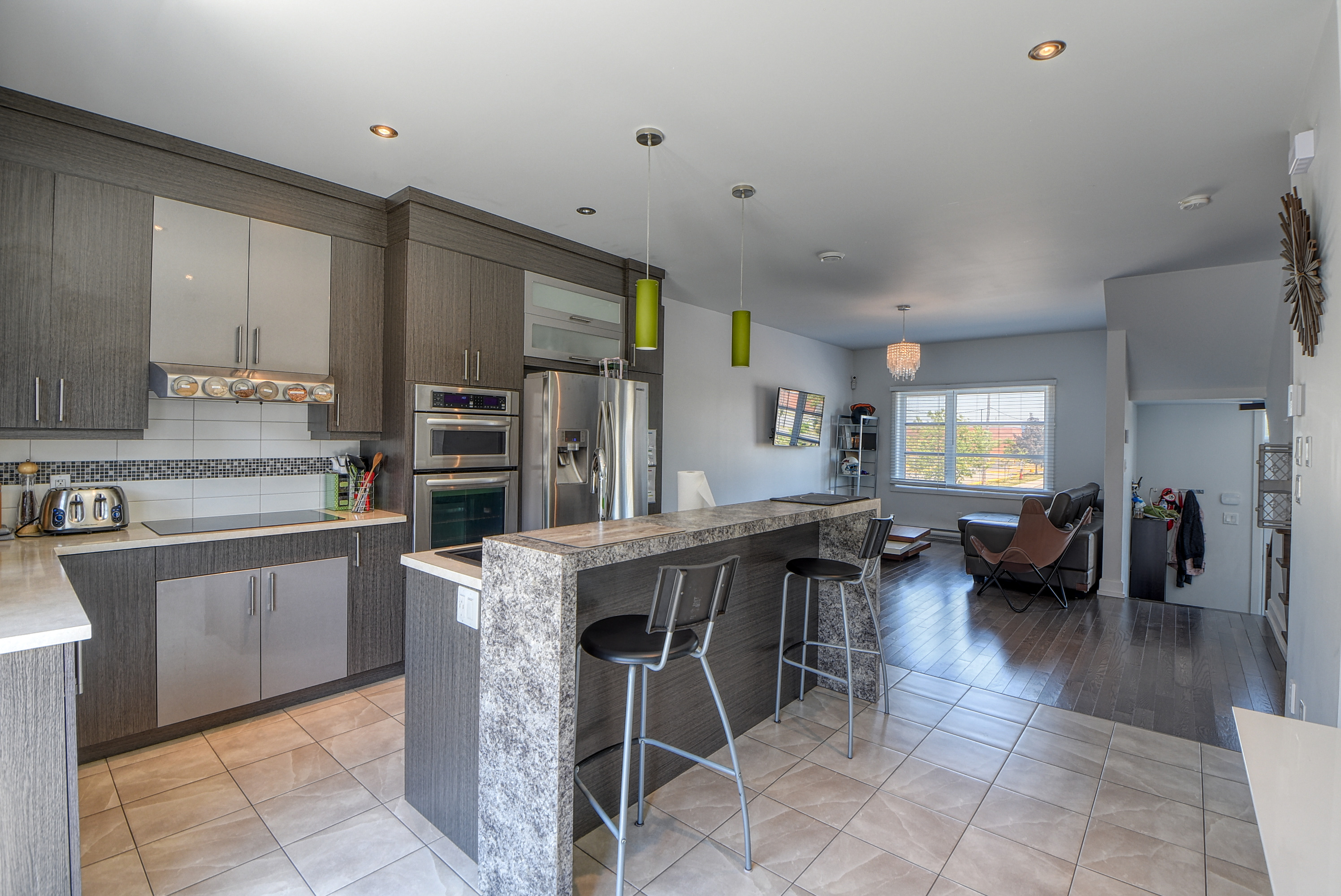 Maison à vendre Laval/Chomedey (Laval) Maison à vendre Laval/Chomedey (Laval)