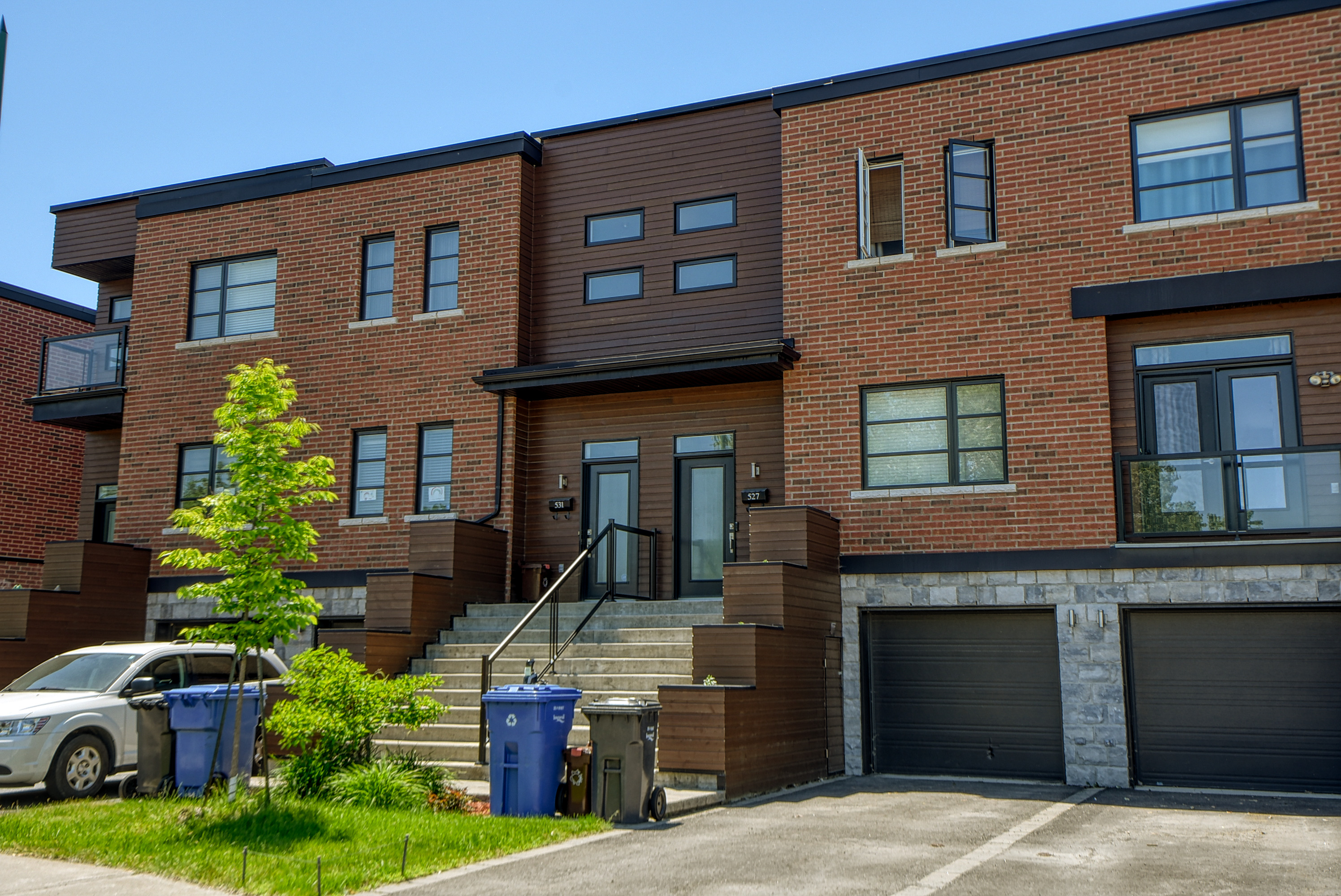 Maison à vendre Laval/Chomedey (Laval) Maison à vendre Laval/Chomedey (Laval)