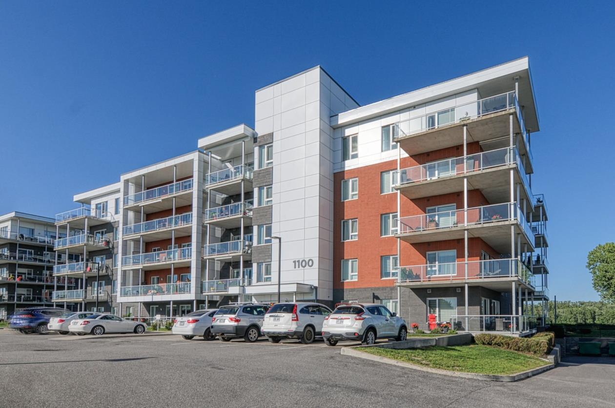 Magnifique condo au bord de l'eau Unité de coin vitrée TroisRivières