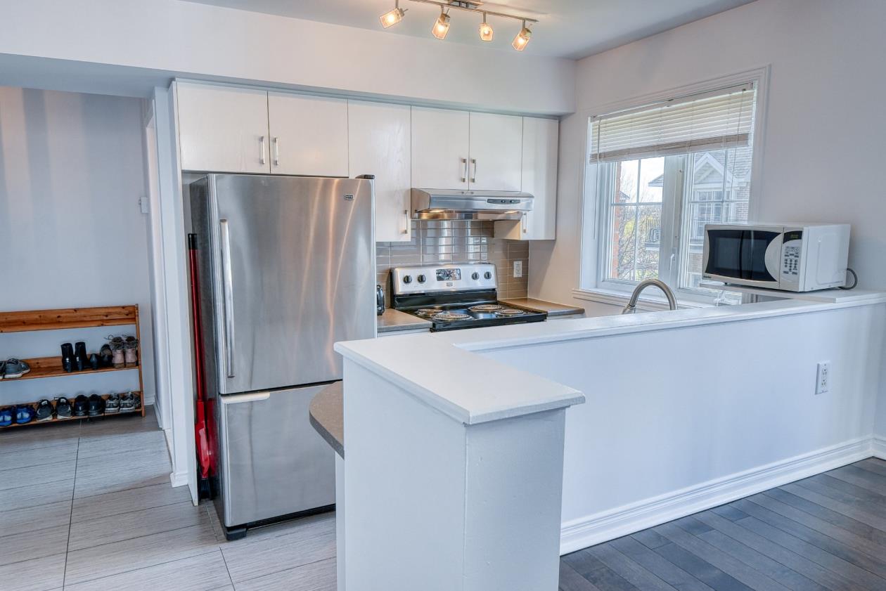 Condo 2 étages 1 chambre Mezzanine et Garage Bois Franc Montreal/Centre