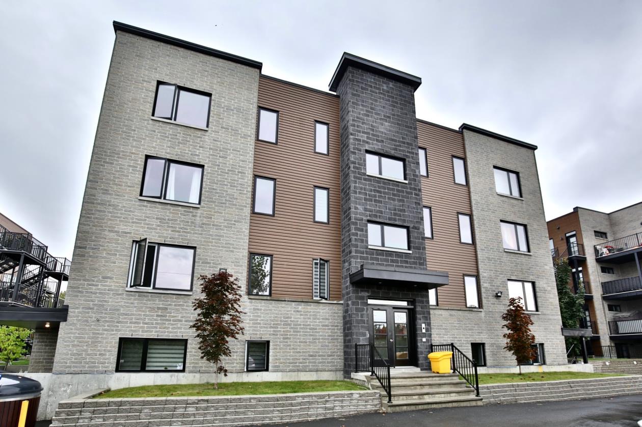 Complexe immobilier 20 portes à vendre SainteAnnedesPlaines Montreal/CentreVille (Montréal) Complexe immobilier 20 portes à vendre SainteAnnedesPlaines Montreal/CentreVille (Montréal)