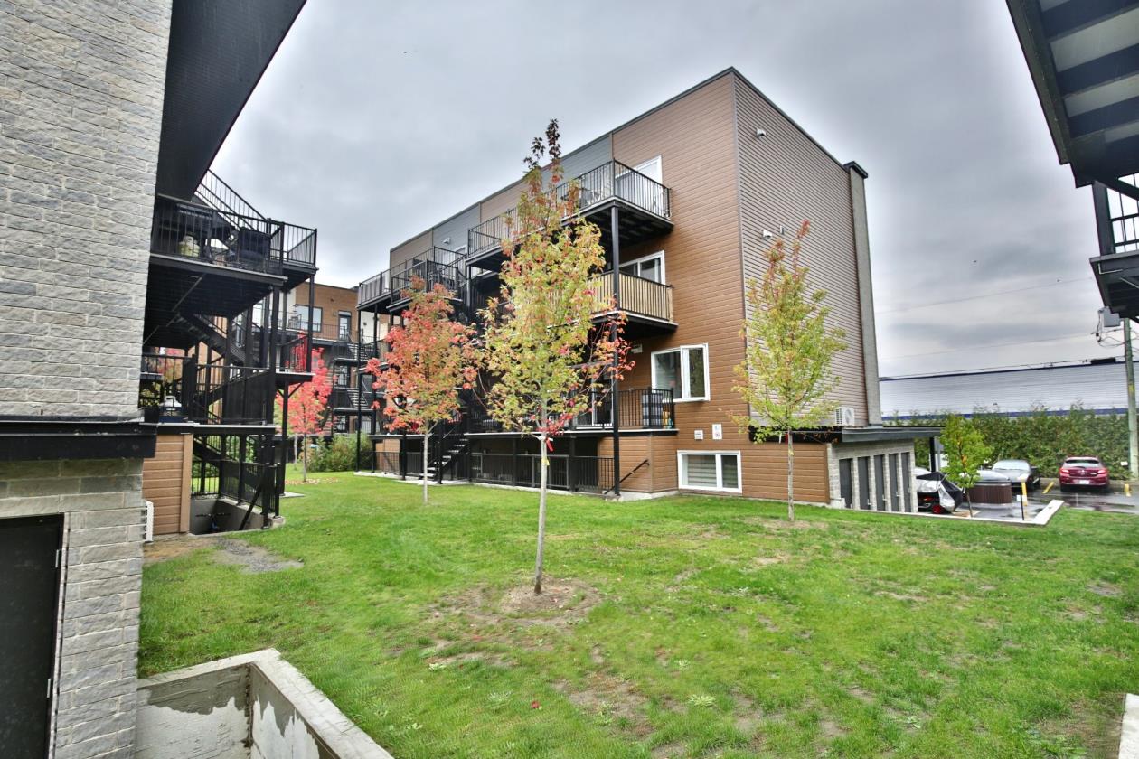 Complexe immobilier 20 portes à vendre SainteAnnedesPlaines Montreal