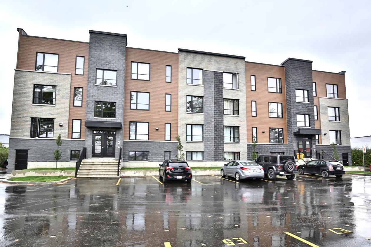 Deux immeubles 8plex de qualité à vendre SainteAnnedesPlaines