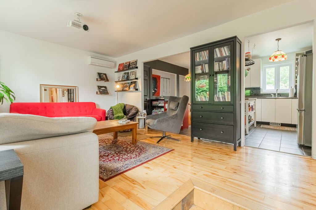 Grande maison de 4 chambres sur magnifique terrain à StBasileleGrand